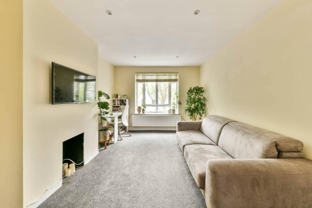 Ladbroke Grove - 2 Bed Near Portobello & Golborne Road Londra